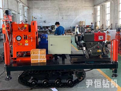 履带注浆钻机