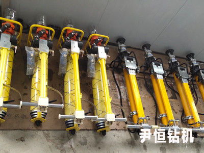 打硬岩用液压锚杆钻机解决巷道顶板支护问题