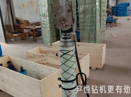 手持式气动钻机