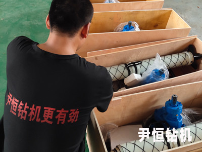 140气动手持锚杆钻机短兵相接?还是速度与力量的对决呢