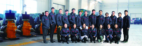 尹恒钻机研发团队